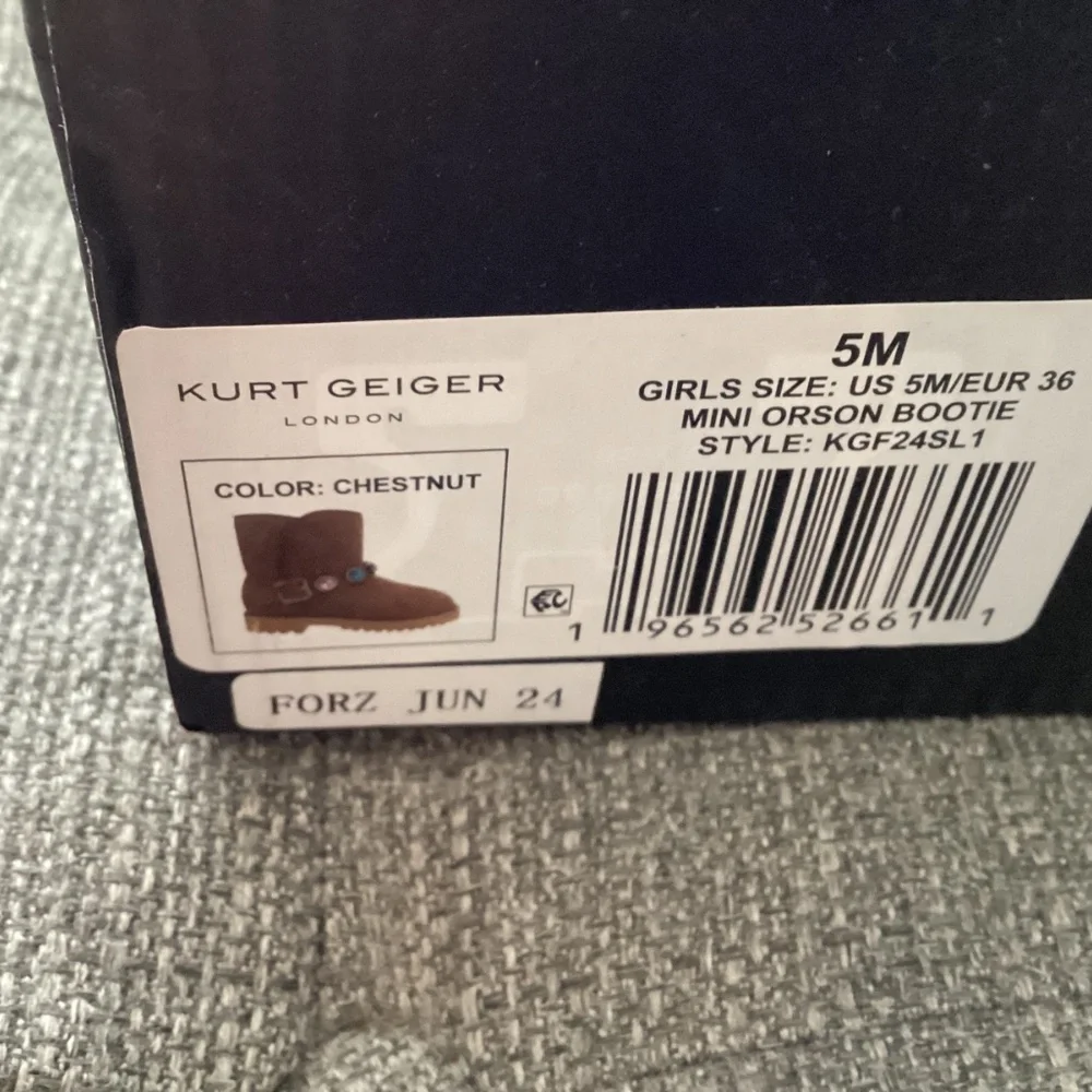 Kurt Geiger London Kids' Mini Orson Bootie (Big Kid), size 5